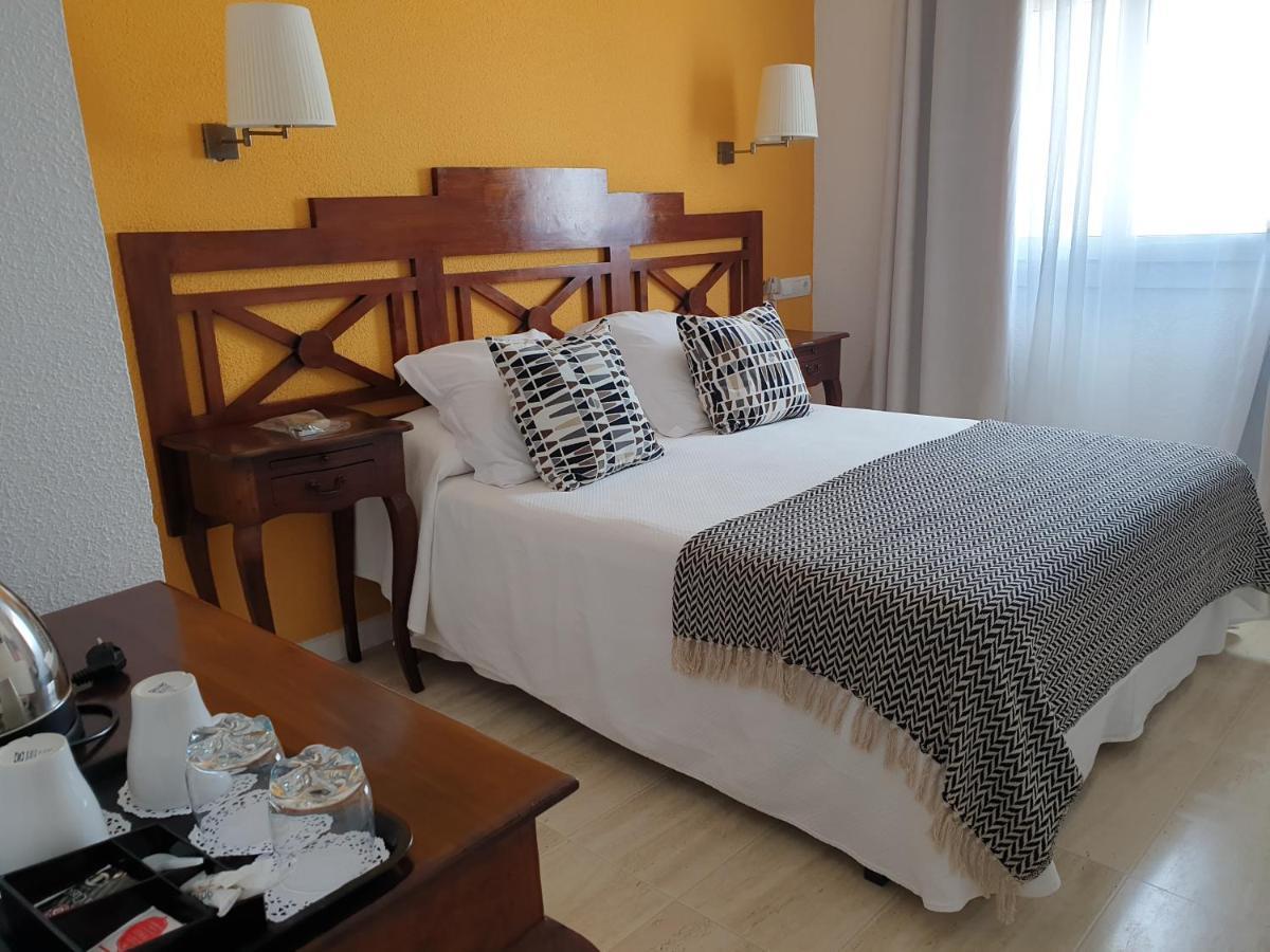 Hotel Boutique Las Arenas Es Canar  Exterior photo