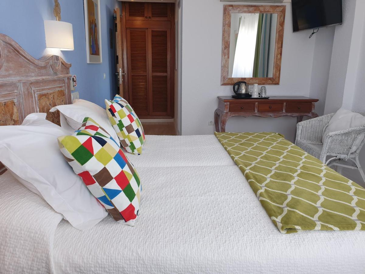 Hotel Boutique Las Arenas Es Canar  Exterior photo