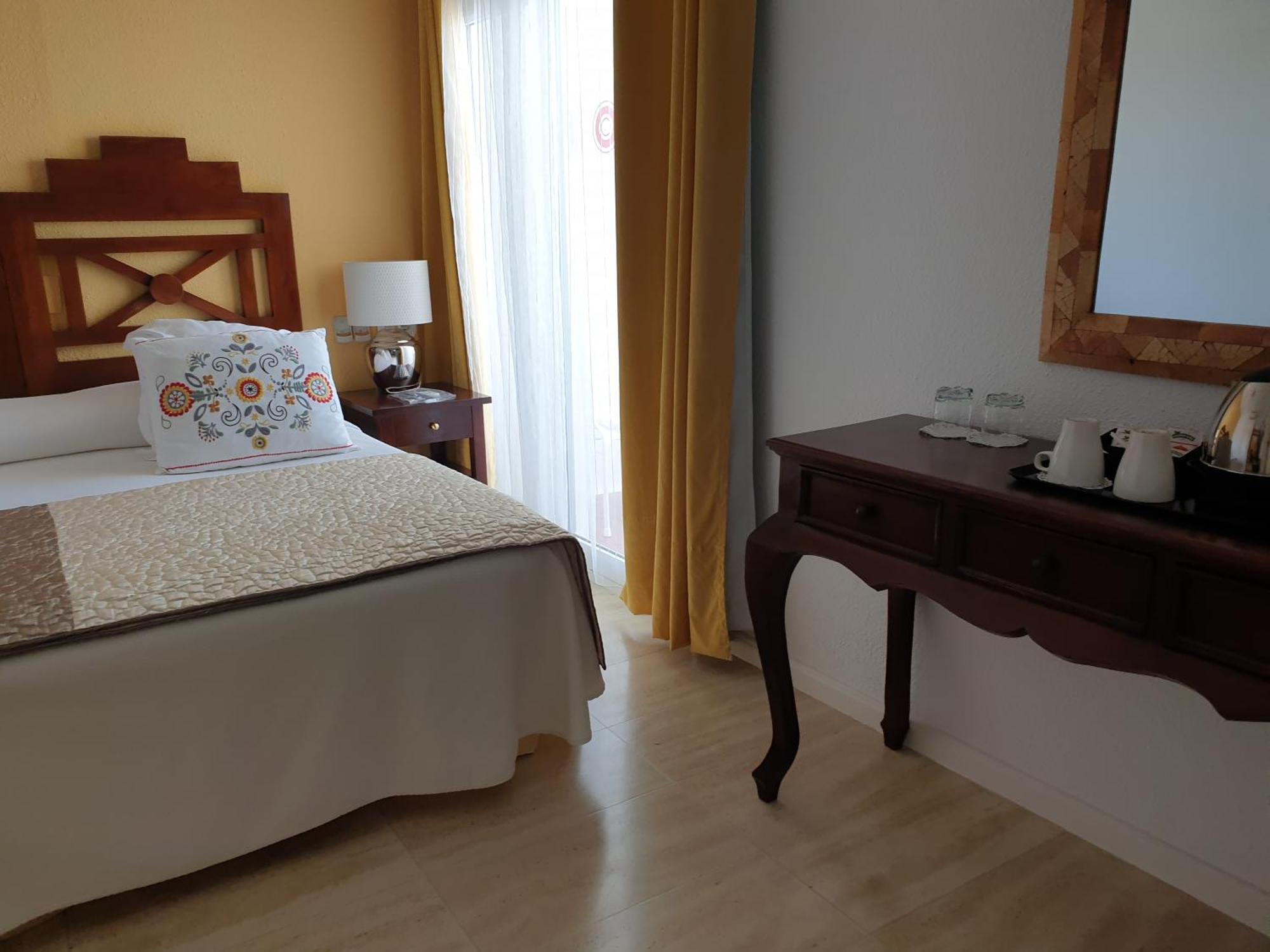 Hotel Boutique Las Arenas Es Canar  Exterior photo