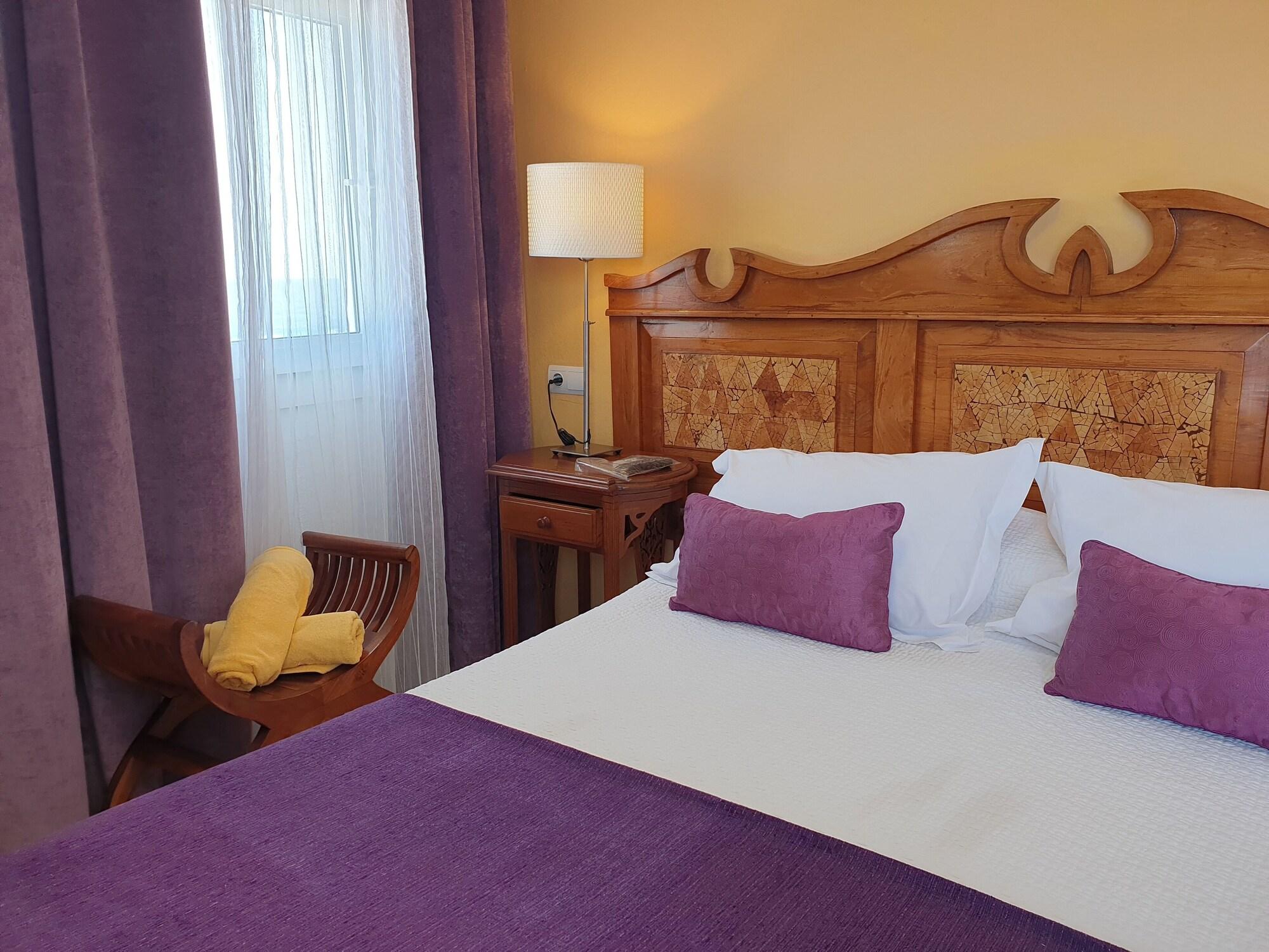 Hotel Boutique Las Arenas Es Canar  Exterior photo